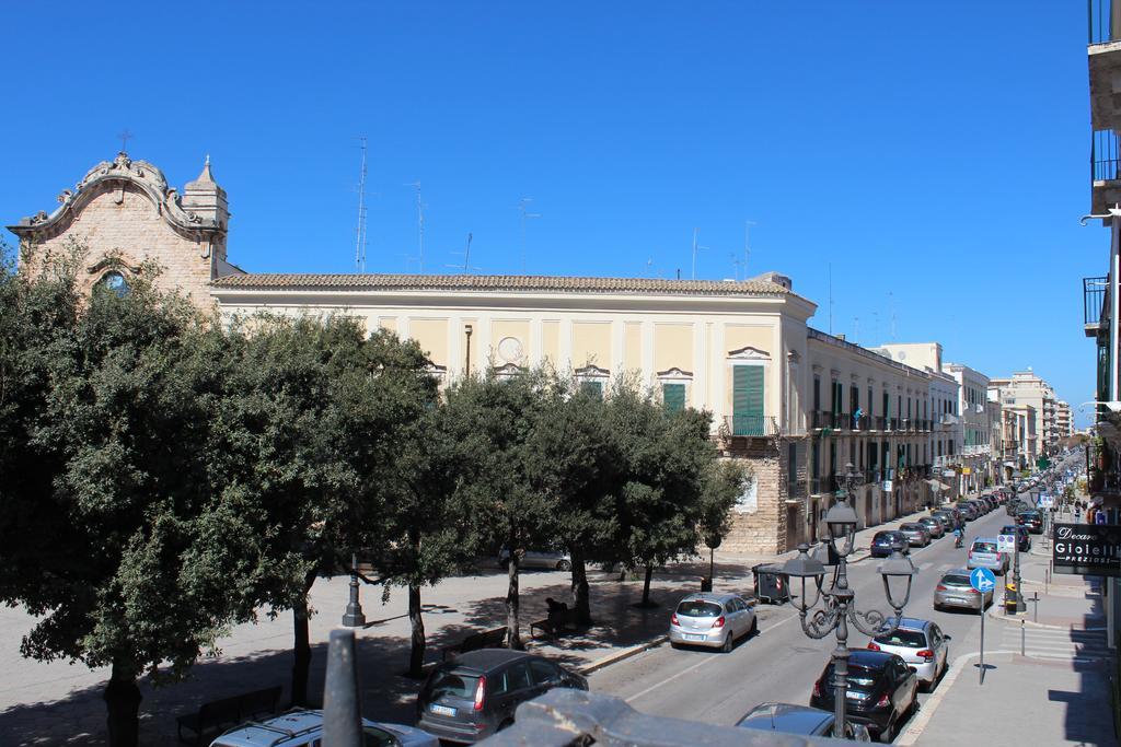 Bed and Breakfast Il Castello Del Re Битонто Экстерьер фото