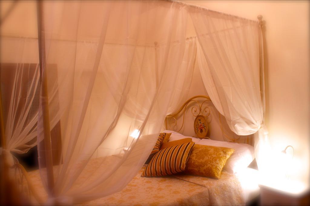 Bed and Breakfast Il Castello Del Re Битонто Экстерьер фото